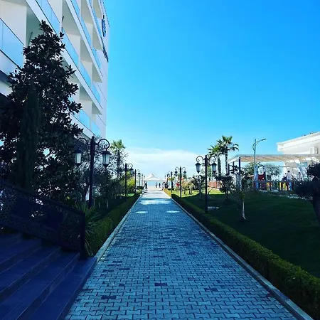 Rolling Apartment Golem - Next To Premium Hotels & Grand Blue Fafa Esterno foto