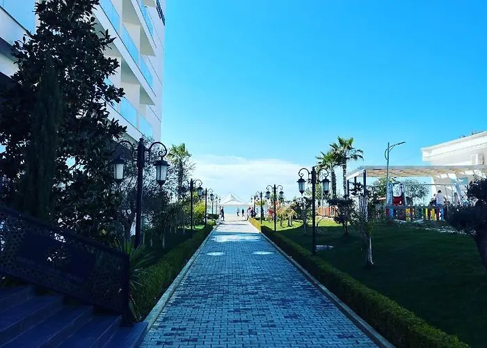 Rolling Apartment Golem - Next To Premium Hotels & Grand Blue Fafa